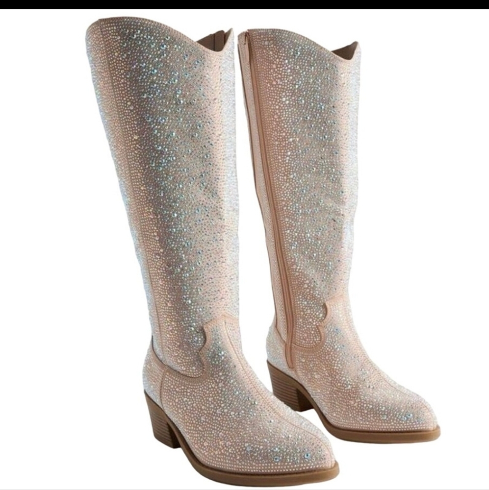 Torrid boots